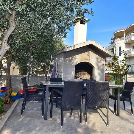 Roso Marica - Apartments & Rooms Πανσιόν