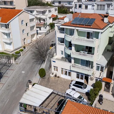 Πανσιόν Roso Marica - Apartments & Rooms Μακάρσκα