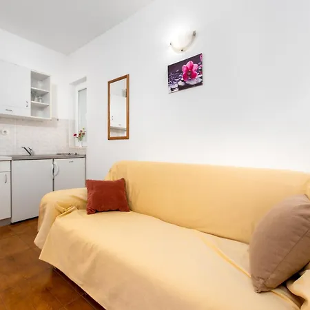 Roso Marica - Apartments & Rooms 3* Μακάρσκα