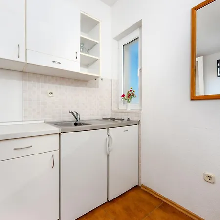 Roso Marica - Apartments & Rooms Πανσιόν 3*