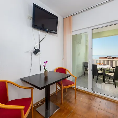 Roso Marica - Apartments & Rooms 3* Μακάρσκα