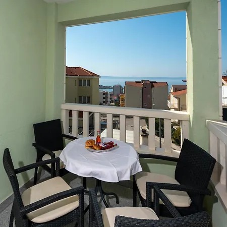Roso Marica - Apartments & Rooms Πανσιόν