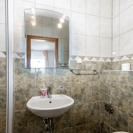Roso Marica - Apartments & Rooms 3* Μακάρσκα