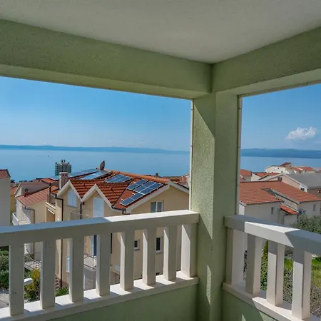 Roso Marica - Apartments & Rooms Μακάρσκα