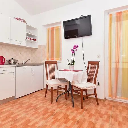 Πανσιόν Roso Marica - Apartments & Rooms Μακάρσκα