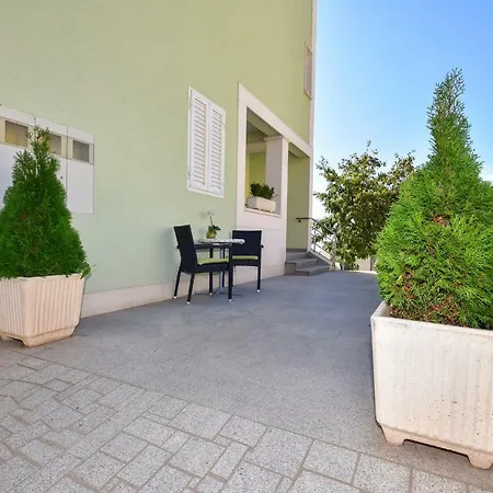 Roso Marica - Apartments & Rooms Πανσιόν