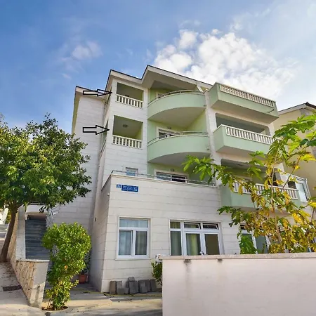 Roso Marica - Apartments & Rooms